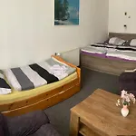Irena Konukevi 3*